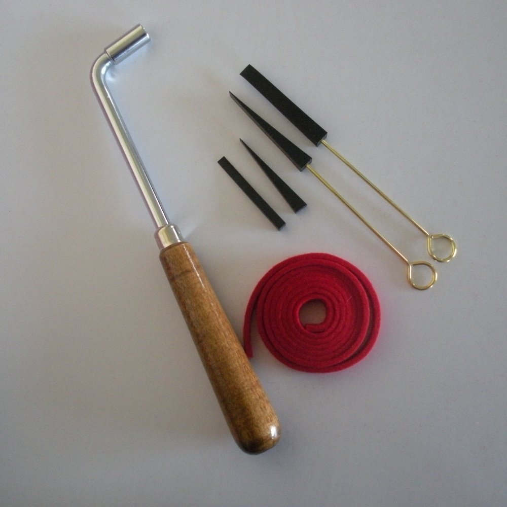 Piano tuning kit with gooseneck tuning lever