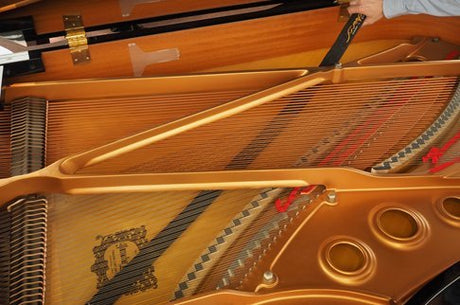 grand piano soundboard duster